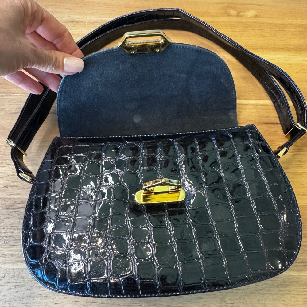 Ashneil Vintage Black Croc Embossed Patent Leather Crossbody Bag Gold Heart Lock - Picture 6 of 16